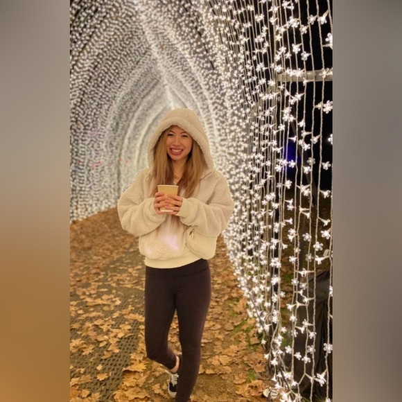 Lululemon Textured Fleece Half Zip - Picture 16 of 16